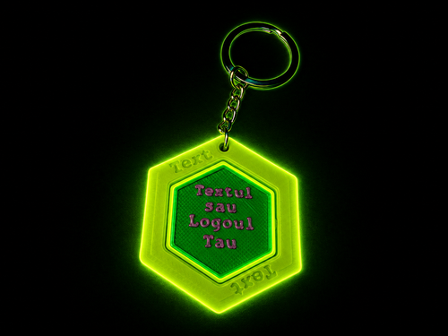 Breloc NFC personalizat verde, printat 3D